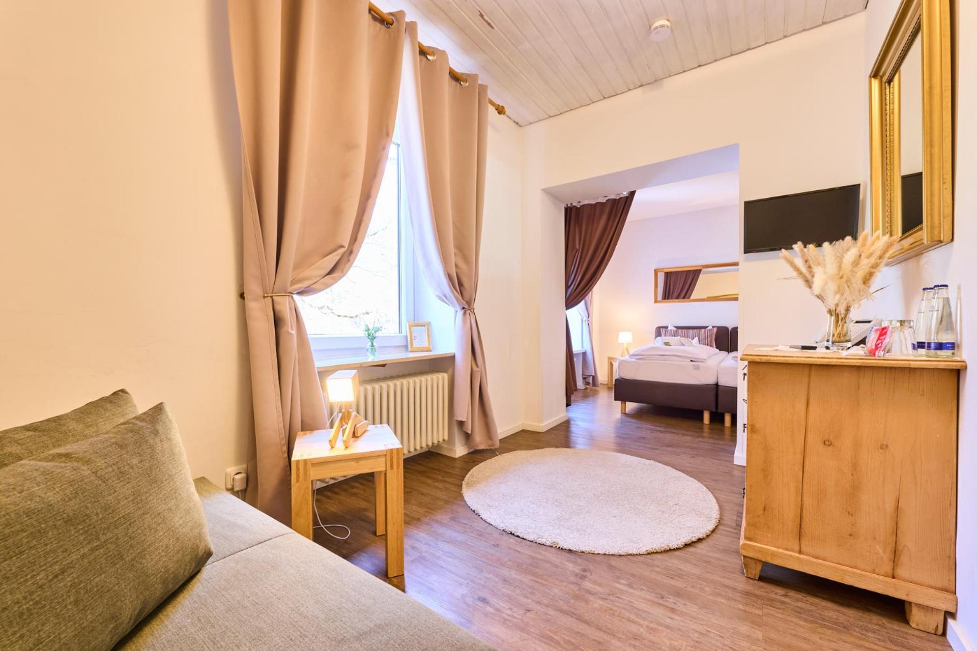 Hotel Waldgasthof Buchenhain 바이에르브룬 외부 사진